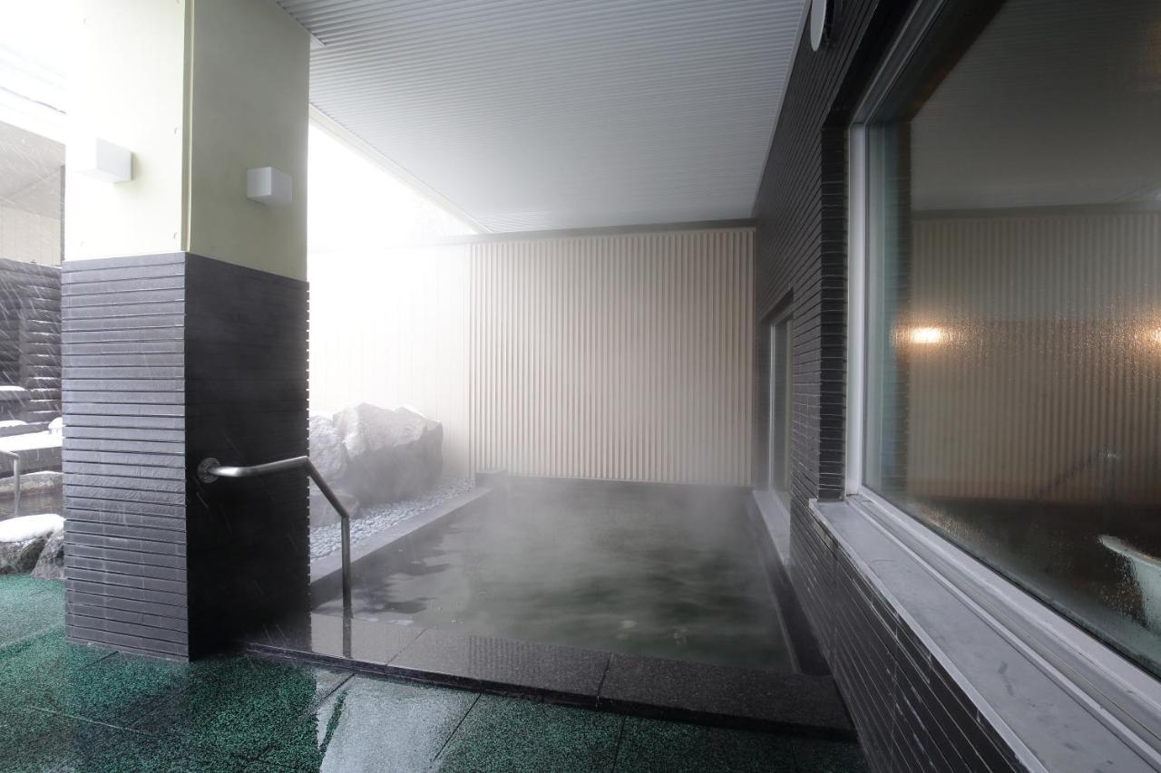 Log Hotel The Maple Lodge Iwamizawa Ngoại thất bức ảnh